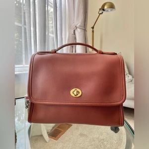 Vintage COACH COURT British Tan Leather Crossbody Bag Satchel 9870 USA Painted